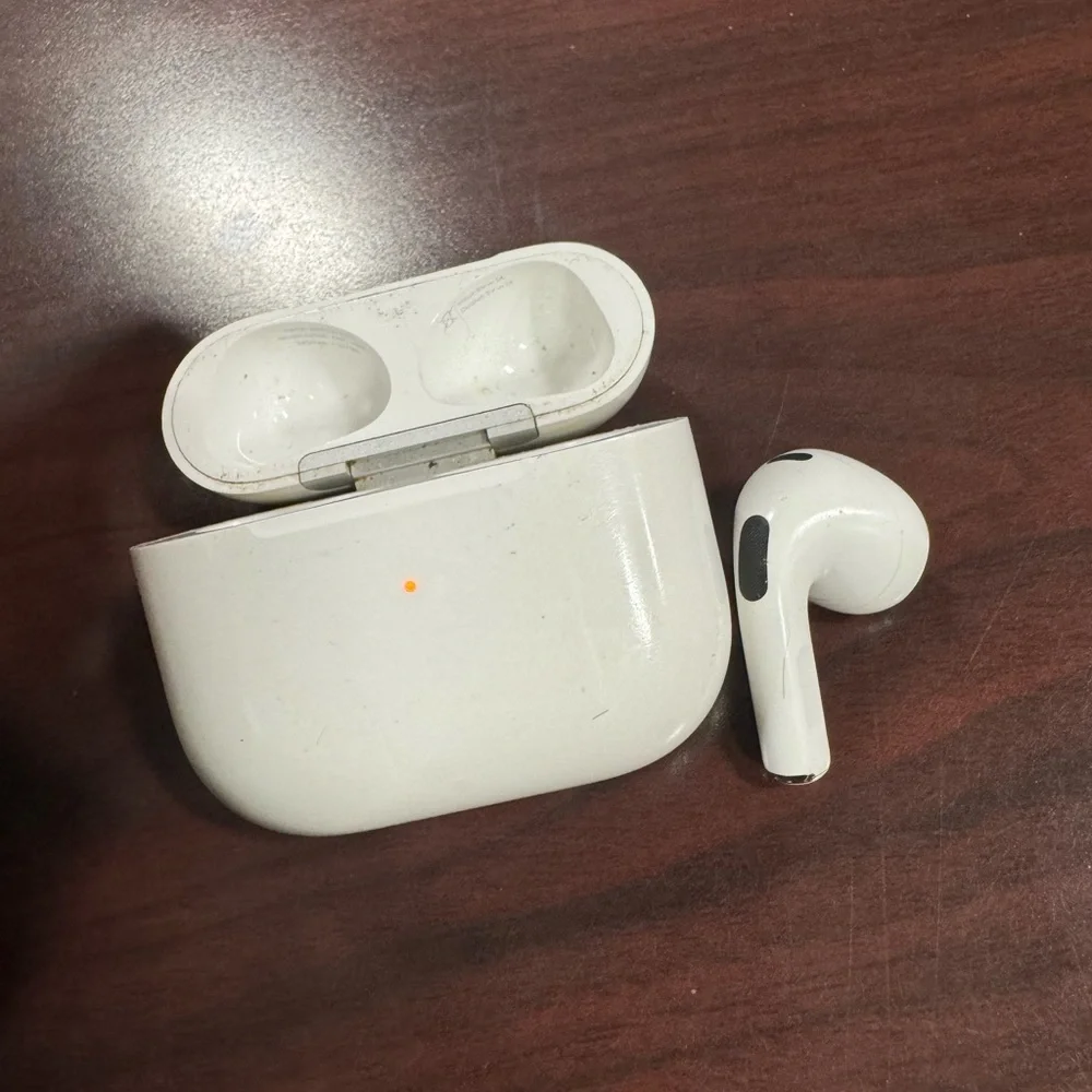 AirPods